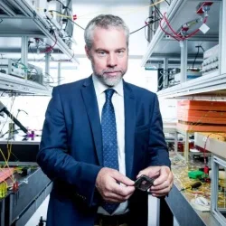 Professor Ben Eggleton FRSN FAA FTSE